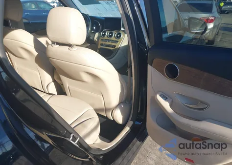 2018 Mercedes-Benz Glc 300 4Matic from USA, damaged, VIN WDC0G4KB4JV032045